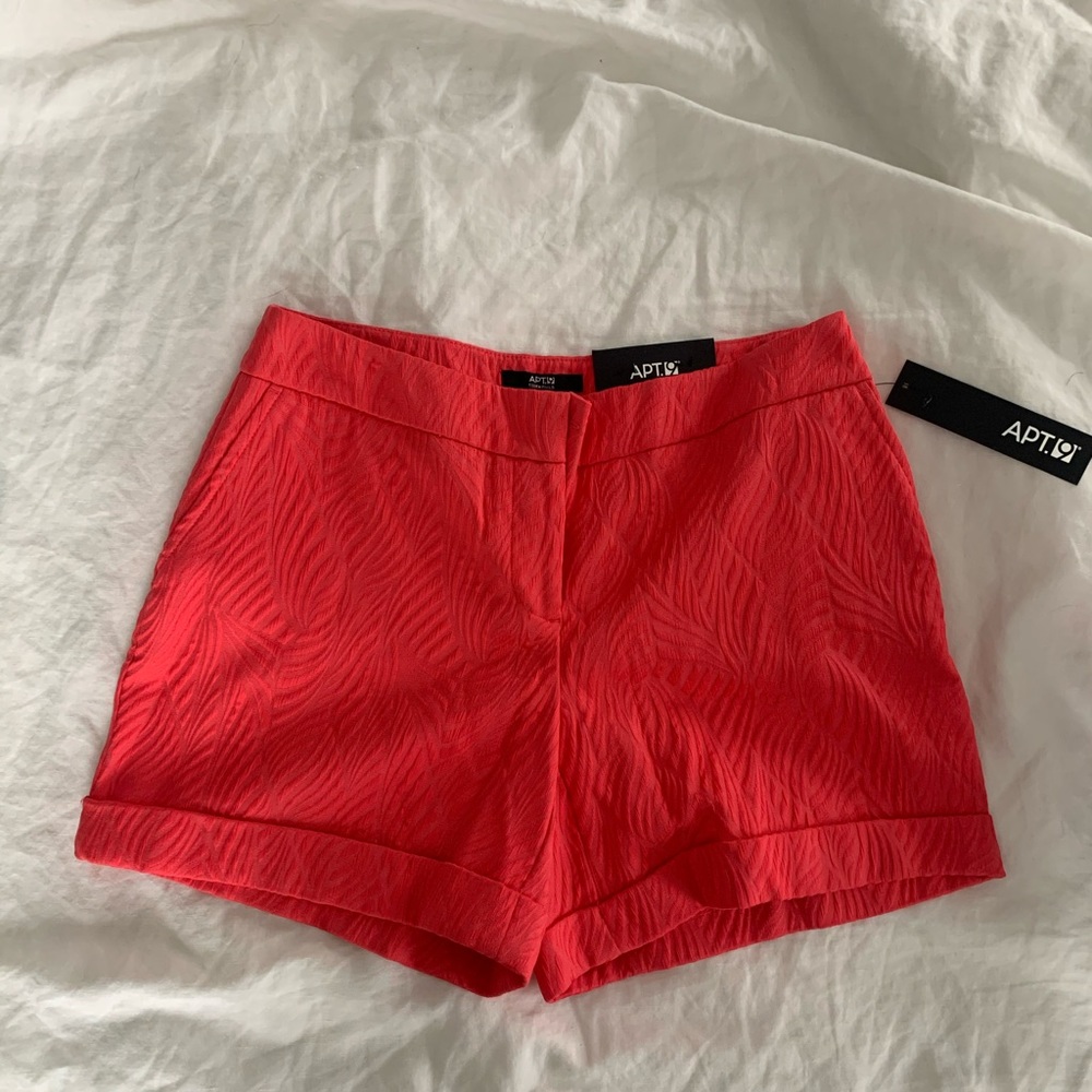 Mid rise Jacquard shorts